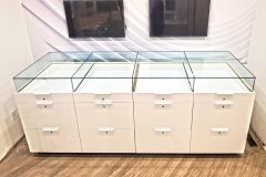 frameless-glass-showcase