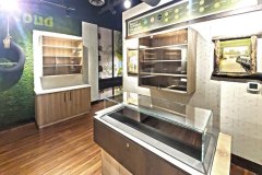 table-top-glass-case