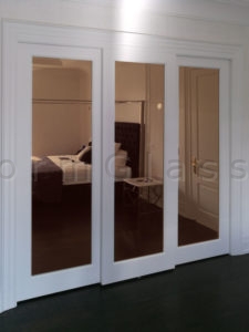 sliding door with bronze mirror